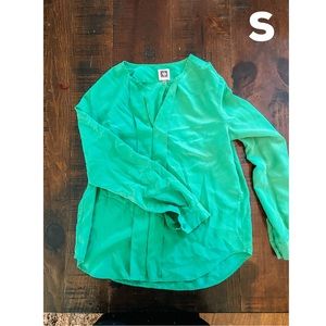 Green blouse